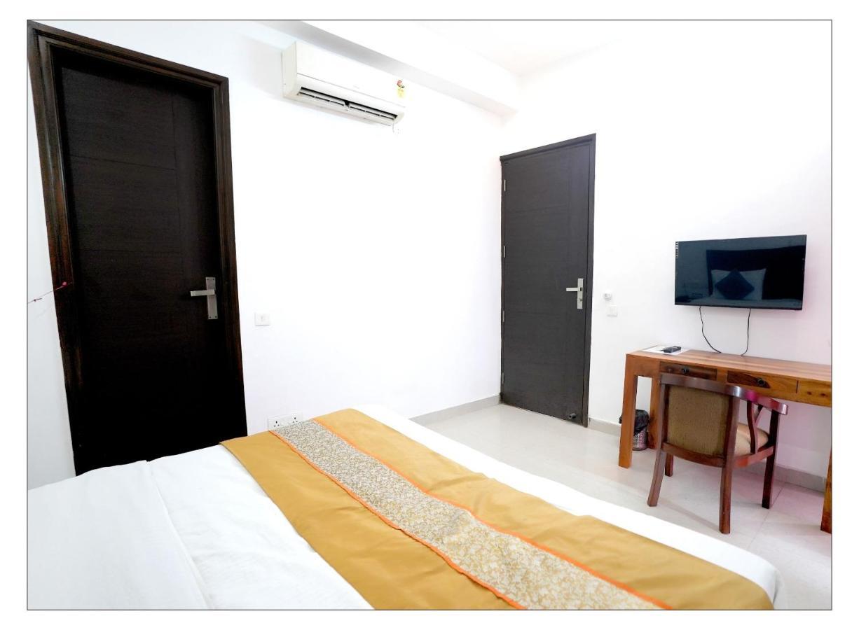 Gupta Residency Near Ajnara Heritage Noida Kültér fotó