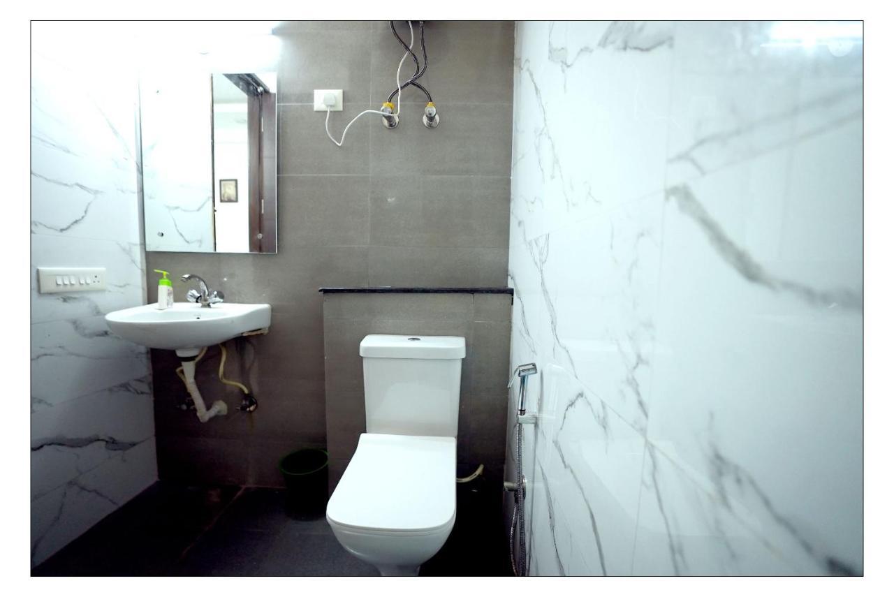 Gupta Residency Near Ajnara Heritage Noida Kültér fotó