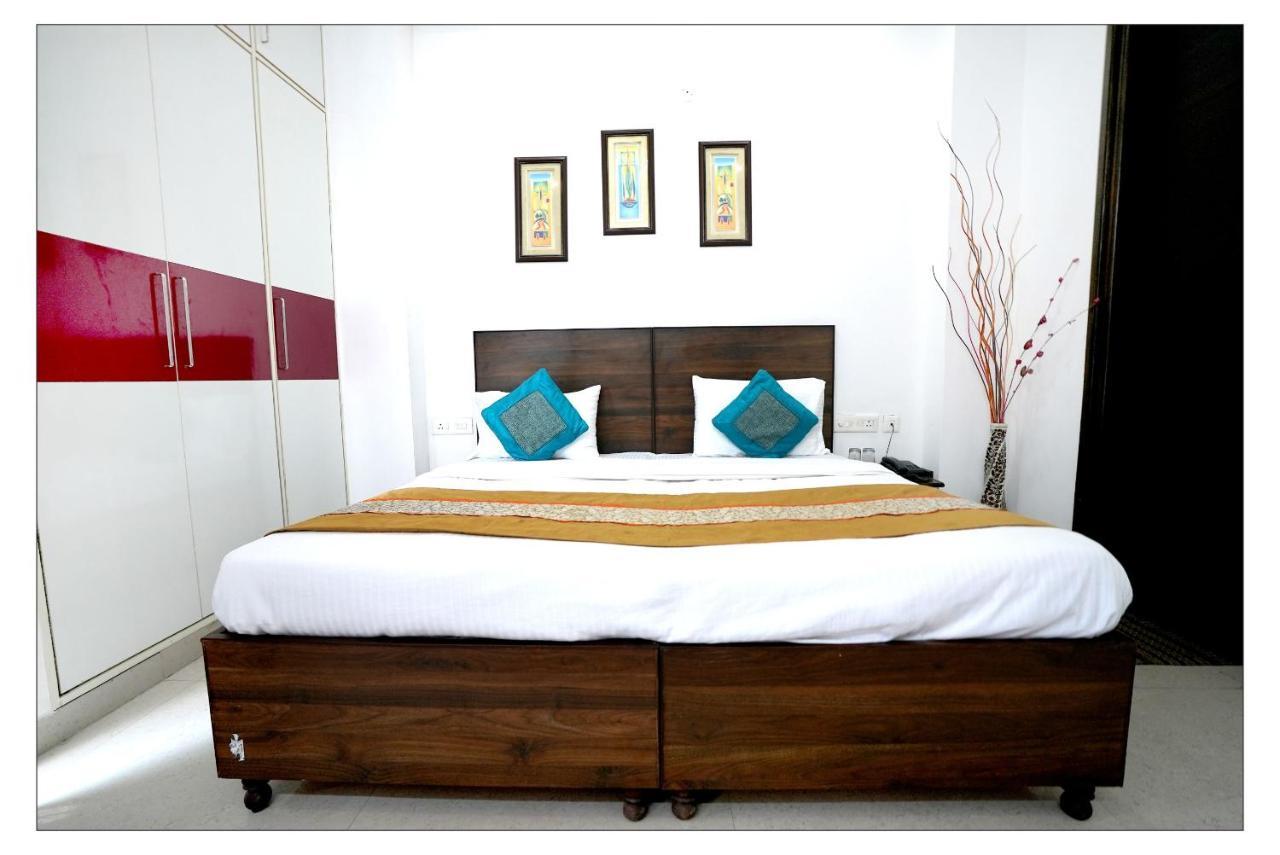 Gupta Residency Near Ajnara Heritage Noida Kültér fotó