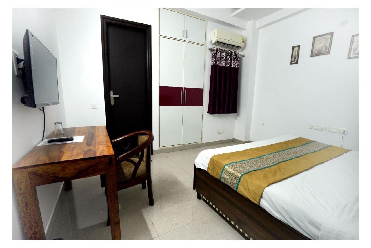 Gupta Residency Near Ajnara Heritage Noida Kültér fotó