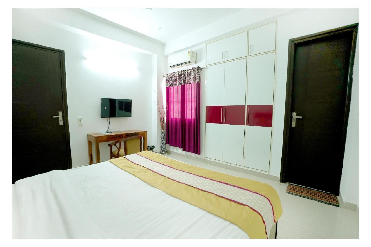 Gupta Residency Near Ajnara Heritage Noida Kültér fotó